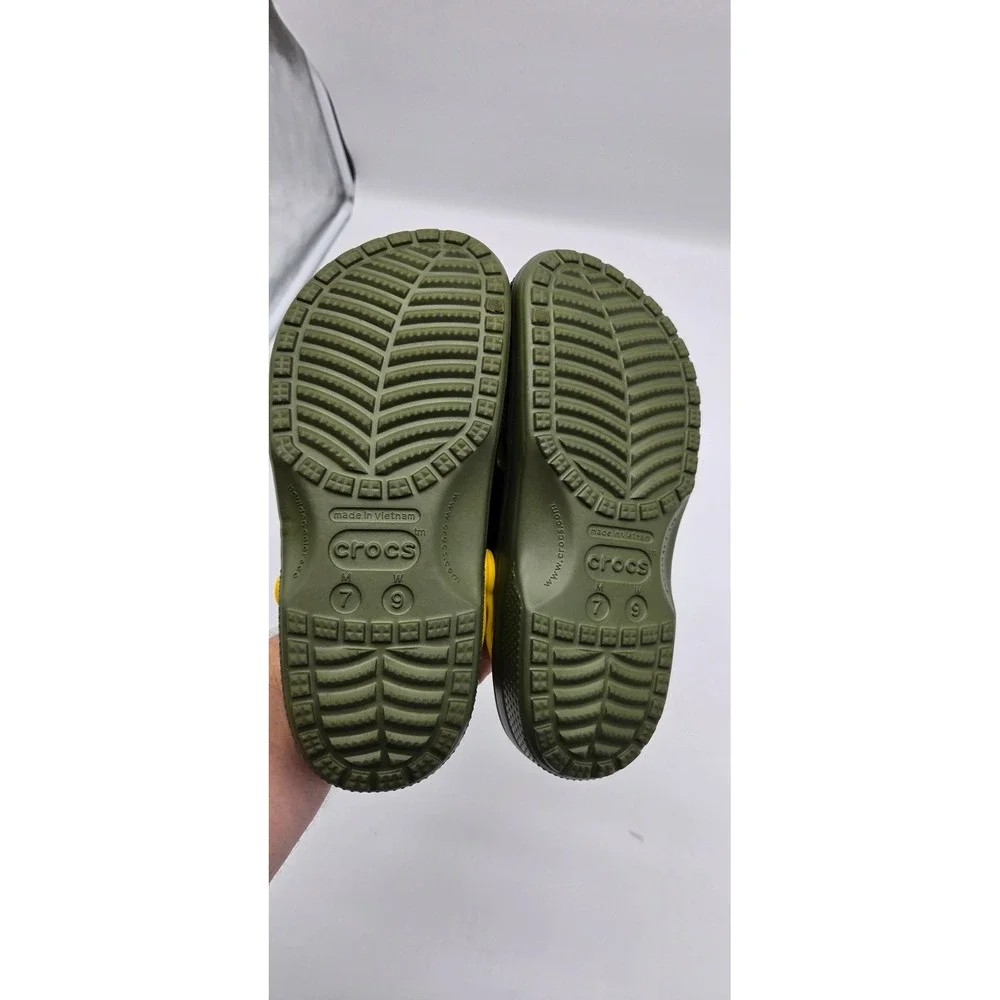 Crocs Classic Clog US Army Military Star Logo Black Olive Yellow Mens 7 Womens 9